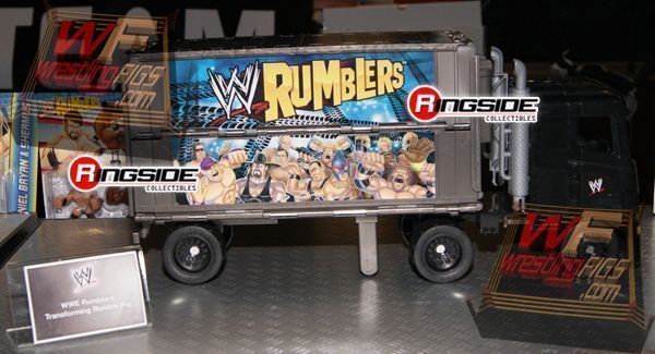 https://wrestlingfigs.com/images/rsf_mattel_102811_pic39.jpg